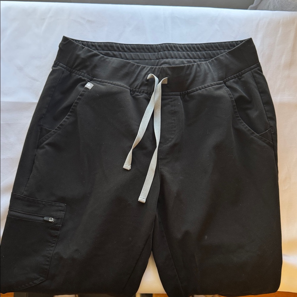 Figs Black Zamora Jogger Scrubs